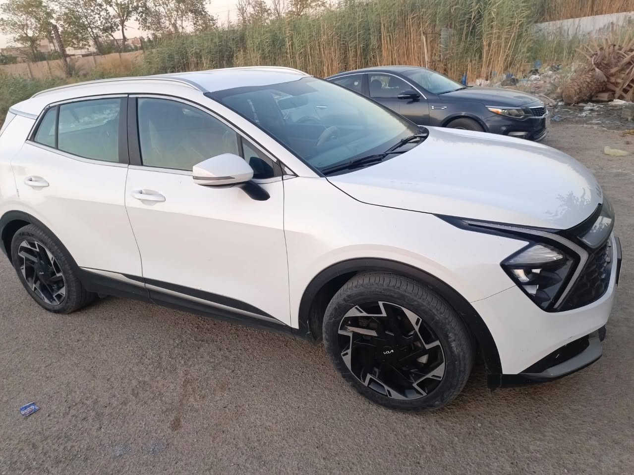 السلام عليكم سبورتج موديل 2023 خليجي
مثل ما موضح بالفيديو ضربه خفيفه مقطع الضربة موجود والباقي كله مكفول كفاله عامه 

لتواصل *********** بغداد العامرية
