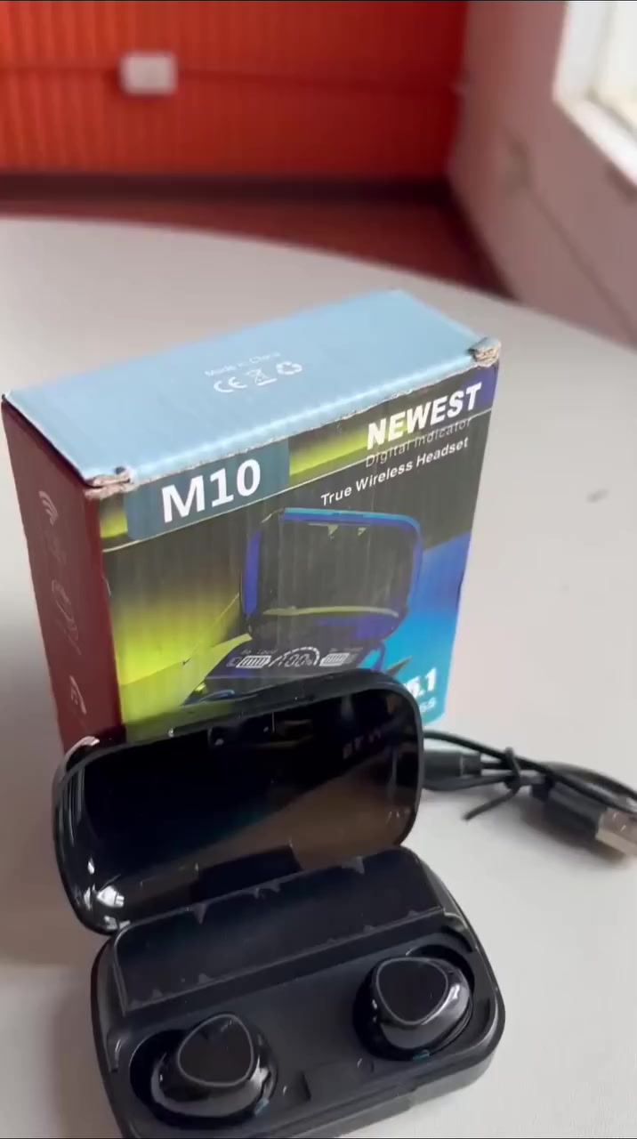 حرية الصوت والشحن بين يديك! احصل الآن على سماعة M10 TWS اللاسلكية، الرفيق المثالي لكل لحظاتك. استمتع بأقوى صوت ستيريو Hi-Fi و Deep Bass يغمر حواسك. لا تقلق بشأن نفاد الشحن مع الباور بانك المدمج بسعة تصل إلى 3500mAh مع شاشة LED لمعرفة الشحن بكل دقة! ضد الماء ومثالية للرياضة. تحكم كامل باللمس ومكالمات فائقة الوضوح. اطلبها الآن قبل نفاذ الكمية! 

للتواصل والطلبات عبر الخاص أو واتساب 📞
***********

#سماعات_بلوتوث #سماعات #headphone #الكترونيات #سماعات #مجاني
