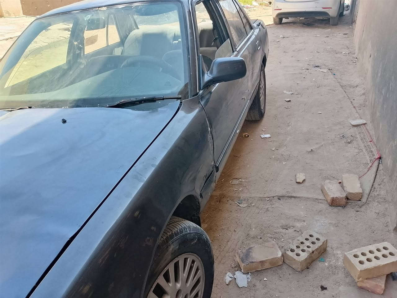 سلام عليكم سياره البيع مارك مكفوله من كصه  مديل 1989السعر 20 الهاتف ***********

