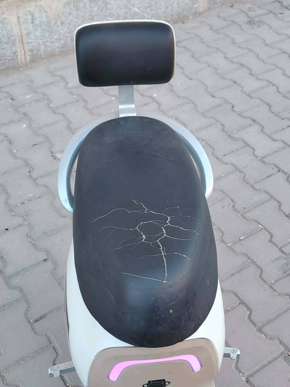 السلام عليكم دراجه شحن موديل 2024 ٣ نمر جنطه قفل وفتح سويج السعر ٤٥٠ وبيه مجال العنوان بغداد رحمانيه جعيفر *********** رقم الاتصال
