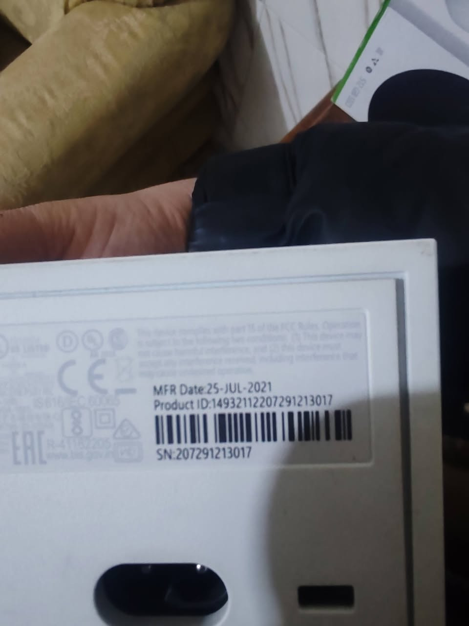 السلام عليكم شباب عندي إكس بوكس سيريس اس جديد ونضيف حيل ولا مفتوح ولا امصلح ملحقاتة الأصلية فقط السعر ٣٥٠ وبي مجال عنوان بغداد الشعلة وهذا رقمي ***********
