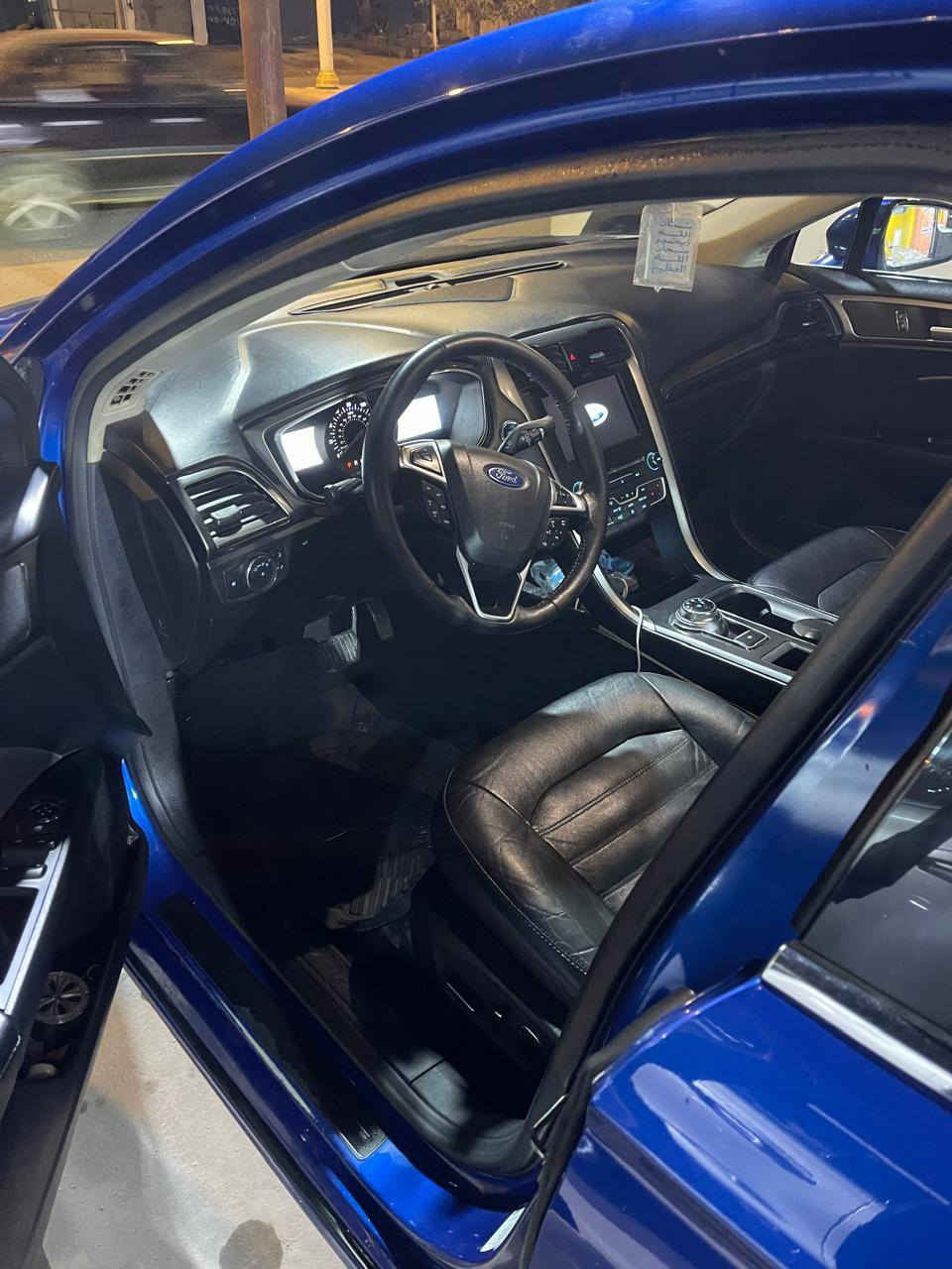 مكلف بالنشر
فورد فيوجن مودل ٢٠١٧
محرك ٢٠٠٠ تيربو 
كامل مواصفات 
السياره مخلصه من جميع النواحي 
سعرها ١٢٥ ورقه 

***********
