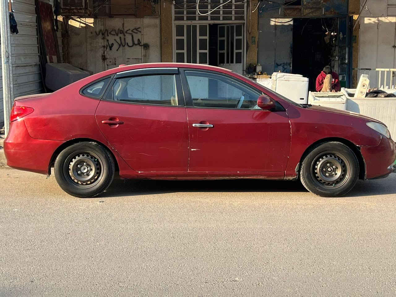 سلام عليكم الانتر 2009 وارد امريكي مكينه 2000 بيها جاملغ خلفي وجاملغ امامي عنوان حي اور السعر 73 وبيها مجال الطيبين رقم صاحب سياره ***********
