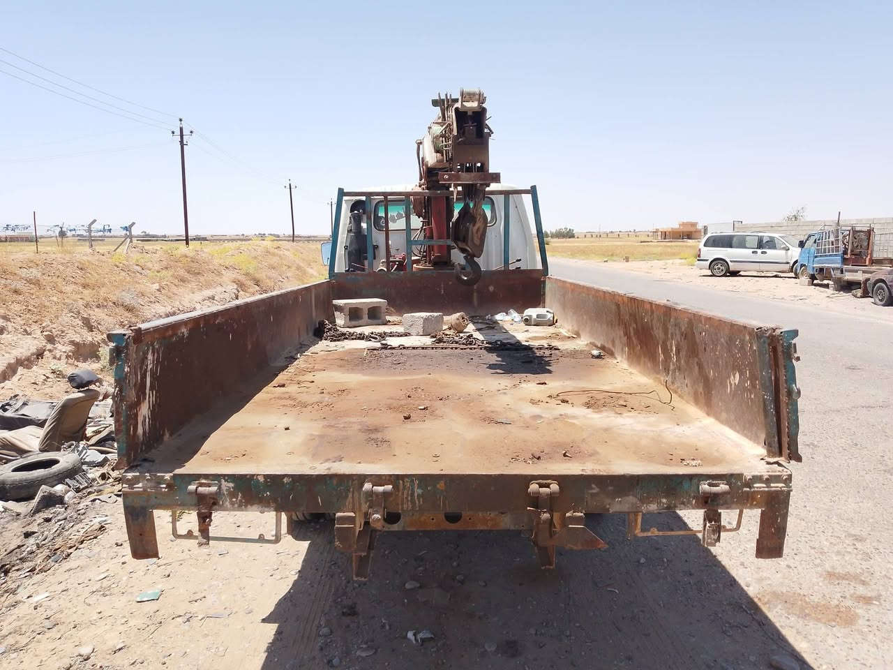 سلام عليكم مكلف بل نشر كرين تويوتا شغال رقم جديد شرط التحويل بل ضافه سياره كنتر مسبوشي صطحه رقم بغداد رقم مميز سيارتين جاهزات  ***********
