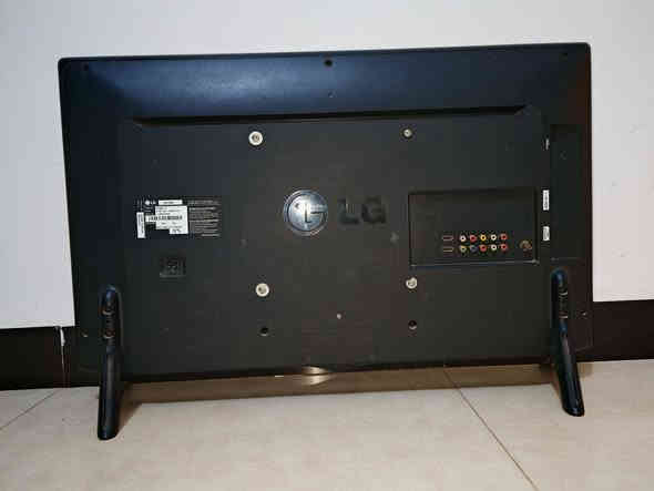 بلازمه الجي LG وكاله مصري مو صيني الي بسوك
 انطيك بيها ضمان سبوع وتجي تاخذها من البيت اخت الجديده
وياها مفرغه جديد استخدام قليل الاسفسار ***********
***********
