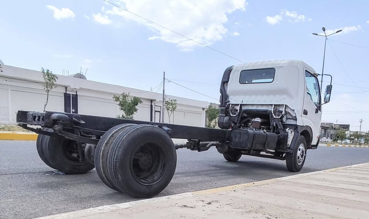 السلام عليكم ورحمة الله وبركاته
🚛 للبيع / هينو شاصي موديل 2005
✅ حجم 711 / 300
✅ طول البودي 4 متر
✅ المحرك + الكير + الاكسل + الشاصي مكفولة كفالة عامة
✅ رقم كركوك
✅ الصدامي الأوليات والثانوي أصلي مع السيارة
⚠️ البيع بدون تحويل (لا يتم التحويل)
📍 العنوان: السليمانية – مركز المدينة – قرب السرجنار
📞 *********** 📞 Shabaz Kren
💥 سيارة نظيفة وجاهزة للعمل، والفحص على حساب المشتري.
والله ولي التوفيق 🌹
