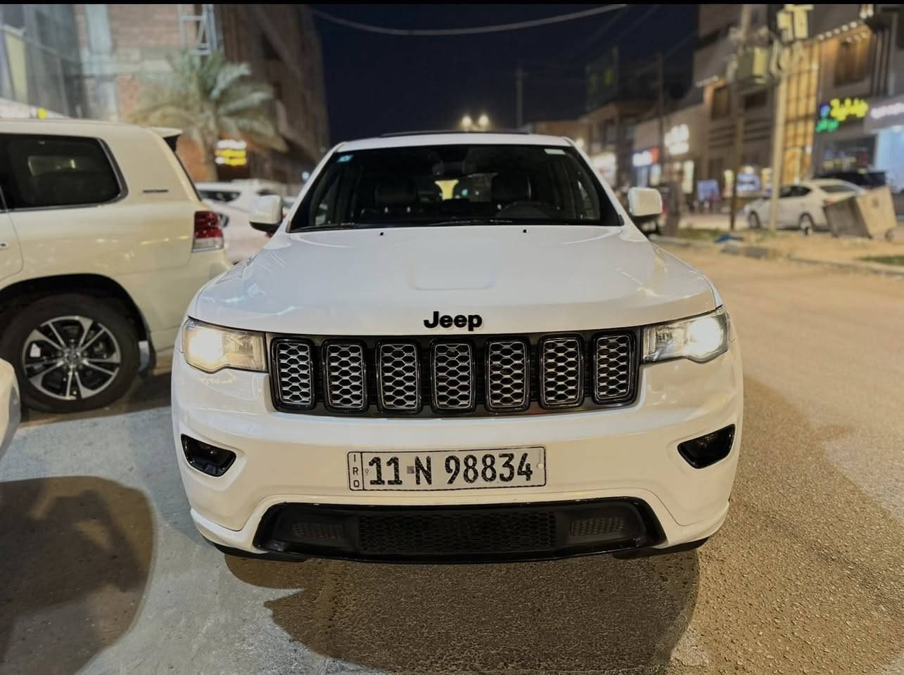 جيب بلاك توب موديل 2020
الموصفات 

جنطة كهربائية 

تحكم كهربائي كشن السائق 

تدفئة وتبريد كشنات والسترين 

تشغيل عن بعد 

حساسات خلفيه وجانبيه 

كشنات جلد ومخمل 

شاشه كبيره 

سيارة رقم جديد

الحادث خلفي وبيبان اثنين 

مكان السيارة النجف 

السعر  205 وبي مجال 

للتواصل ***********
