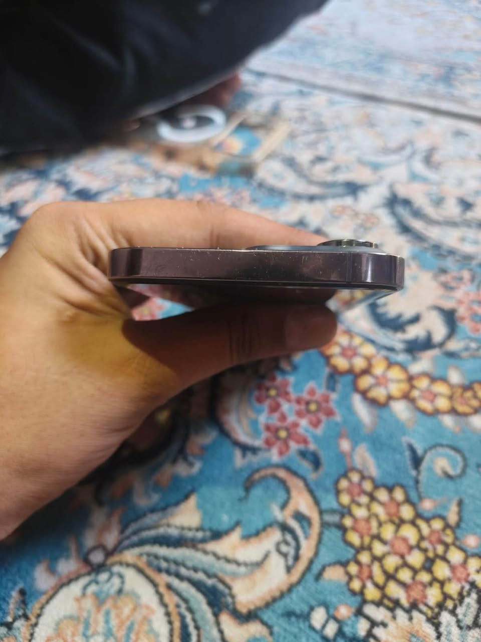 جهاز : ايفون 14 برو ماكس
ذاكره : 256 كيكا بايت 
لون : بنفسجي 
نظافة : 100‎%‎ فقط استبدال ظهر اصلي 
بطارية : 🔋 82 ‎%‎
ملحقات : راس شاحنه + كييل + كارتونه مطابقة 
نموذج : m شرق الأوسط 
عنوان : بغداد مدينة الصدر 
رقم موبايل : ***********
السعر : 850 الف وبي مجال 
تحديث : 26.5.2
