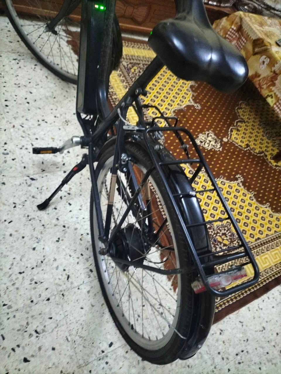 بسكلات الكتريك مزالت جديدة مشها ماشية باطري حجر شرجار درجين رقم 0671683345


**إذا كنت صاحب هذا الإعلان وتريد حذفه لأي سبب، رجاءا أرسل رسالة إلى الدعم الفني**