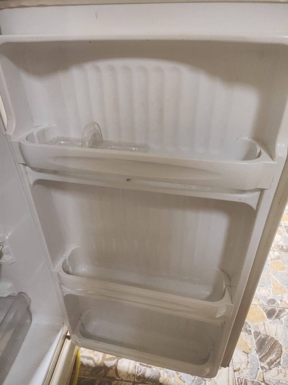 ثلاجة كونكورد ام التفاحه أكبر حجم
على الفحص 
للستفسار 
***********
