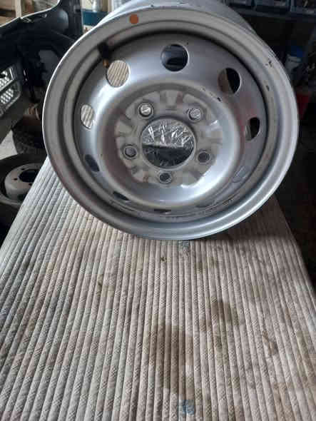 ويل حجم 15 بنكو 3 مسكر 
ويل خلفي حجم 13 بنكو2700/3/فونتيرة 
محل حيدر الدبي 
بغداد كسرة وعطش 
للاستفسار واتساب 
***********
***********
خدمة توصيل بغداد 
وجميع المحافظات
