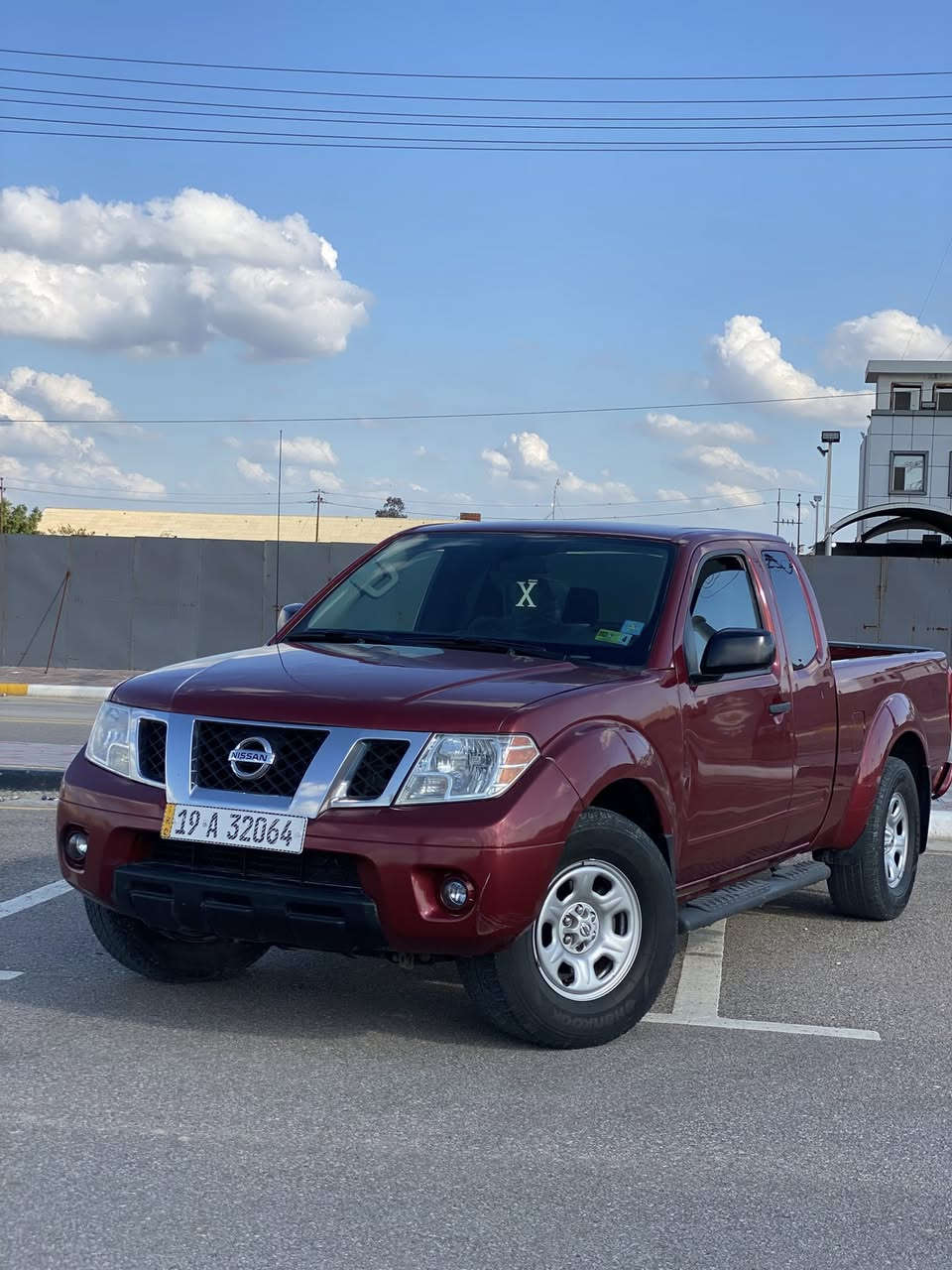 نيسان فرونتيرا2021
قماره وربع اربعه راكب 
جاملغ وبنيد بدون دواخل 
المواصفات 

شاشه 
كأمره 
تدفئه تبريد 
تحكامات ستيرن 
حساسات امامي خلفي 
مودات قياده(سبورت نورمال  سمارت)
مكينه V6
كشافات ضباب 
مثبت سرعه
بدي طويل 

رقم كربلاء 
بيع او مراوس 
مكان السياره كربلاء 
السعر ١٤٠ وبيها مجال بسيط 
صور الحادث بل منشور 

التواصل :***********
