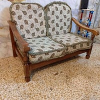٧ مقعد • نضيف • ٥ كوشات