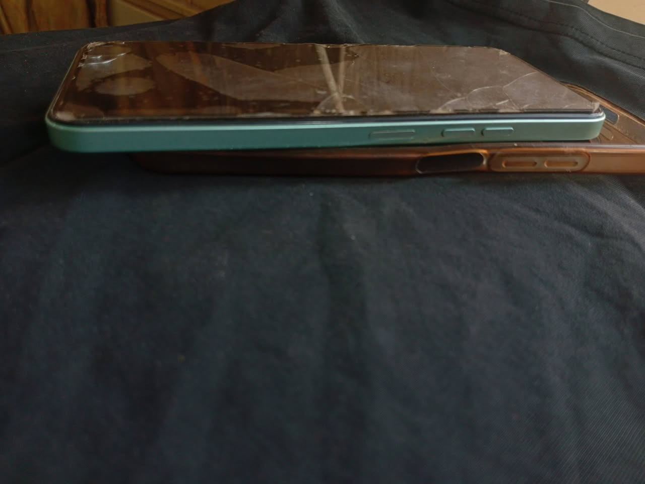 سلام عليكم
للبيع             TECNO SPARK 30C
     

أصدار جديد .................................

الكامره الخلفيه  .           50M📸

الكامره الماميه .             10M 📷🎴

البطاريه.                      5000mAh 

الشاشه.                       1600×720

ألذاكره.                              256 

بوبجي 60 فريم 

الجهاز كلش نضيف صار 2 شهرين من اخذته. 

بطاريه 100.   

كامره فول ماشاءالله 

بصمهه وجه 

بصمه أصبعع 

شاحن . تايبسيي .. 

صوت.  فولل 

 
كلشيي مامبدل بيه. 

الضهر.. قطن 

للبيع   .......خاص .......

مكاني. تكريت  📍

رقم الهاتف ***********
