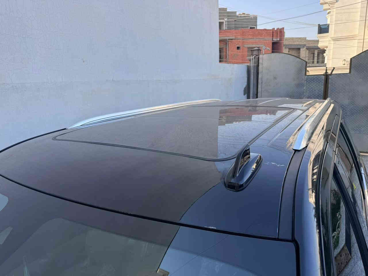 السلام عليكم ورحمة الله للبيع تاهو ٢٠٢٣ برايمر رقم بغداد بأسمي خليجي وكاله المنصور جديده بمعنى الكلمة مغلفه PPF ابو الضمان كفاله عامه لا بارد ولا قطره صبغ ولا شخط ماشيه ٦٥ الف تخم تاير برجستون مال الشركه ٥ كامرات دوسات كهرباء بانوراما كل الكشنات كهرباء ستيرن كهرباء جكات مواصفات البرايمر معروفه سعر السياره 565 وبيهه مجال قليل مكان السياره بالرمادي الشراي يتصل
***********
