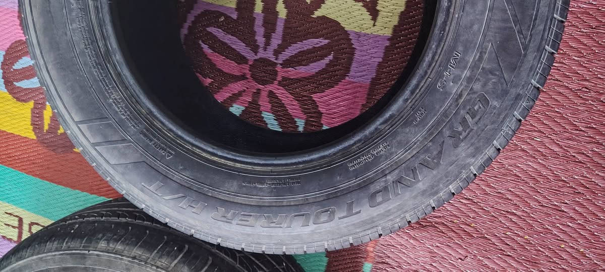 سلام عليكم. تخم تاير ١٧/٦٥/٢٤  إنتاج ٢٤  ٧٥ الف. مدينة الصدر
***********
