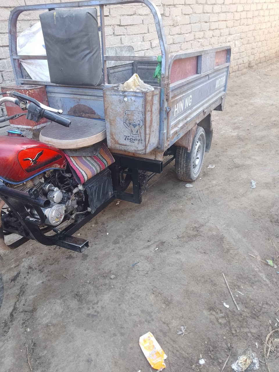 ستوته موديل ٢٠١٥ زركه كامل لل اخير تعمير كله جديد على ايدي اوراق كامله ٥ نسخ كهربائيات كلها شغاله كله جديد ضفير دشبول بك لايت كله جديدة تخم تاير مال سايبه السعر مليون و١٠٠ متواجد على فيس وهذا رقمي
*********** الستوته كاعده احلى من الصور
