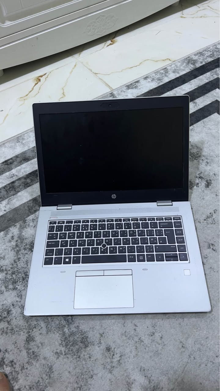 لابتوب HP 

المواصفات
Cori5-8265U
1.60GHz (1.80GHz)
كور اي 5 الجيل الثامن
هارد ssd 256 الافضل 
رام 8 -- 64bit

حالة اللابتوب 
اللابتوب مستعمل شبه جديد نظيف
نسبة النظافة 90‎%‎ ومابيه اي عيب 
وتگدر تفحصة وضمان الك اسبوع كامل استرجاع
 

الملحقات والهدايا
يجي مع اللابتوب شاحنة اصلية وكيبل اصلي
+ ماوس واير هدية + جنطة اصليه ماخذها ب 25 الف هدية + رام 32 هدية + فلاش 16 هدية
ملاحظه // الهدايا  كلهن اصليات الي يجن وي اللابتوب وكلهن غاليات وسعر القطعه اقل شي 15

المميزات
اللابتوب مفرمت بالكامل ويندوز 11 اصلي مايحتاج تفرمته او تنصب او تعاريف كلهن كاملات تقريبا

السعر
سعر اللابتوب 250 الف قفل مع كامل الملحقات
اللابتوب نظيف جدا ووارد اوربي يعني افضل شيى بالسوق

للتواصل
08738410371 واتساب
*********** شريحة
او التواصل على الماسنجر

ملاحظة \\ يتوفر توصيل البصرة, العراق
