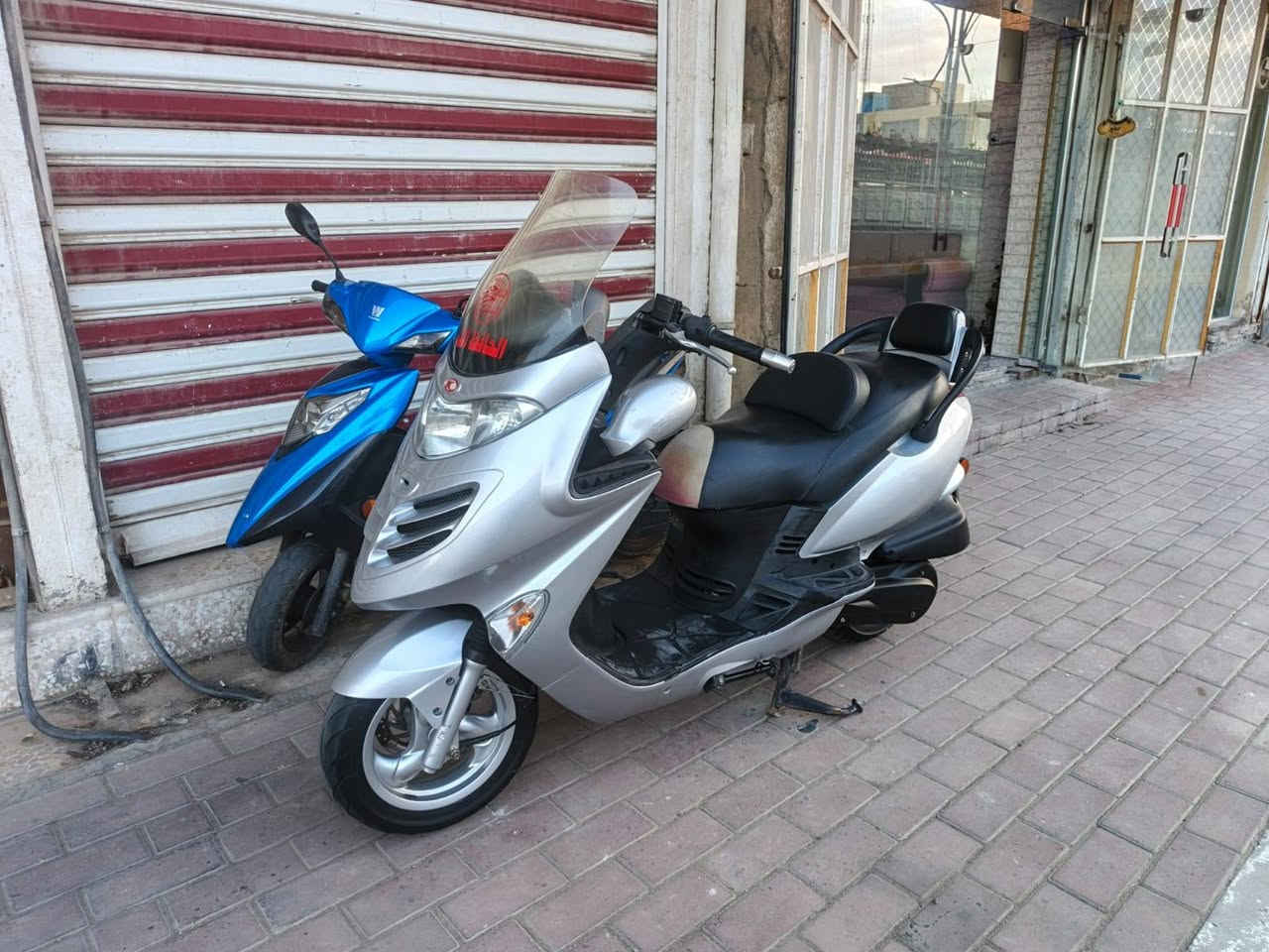 السلام عليكم شباب للبيع ماطور كايمكو حجم 250 ماطور جديد مابي كل نقص سعر 12 ورقه وبي مجال.. مكاني قرب جسر فلسطين  رقم الهاتف ***********

