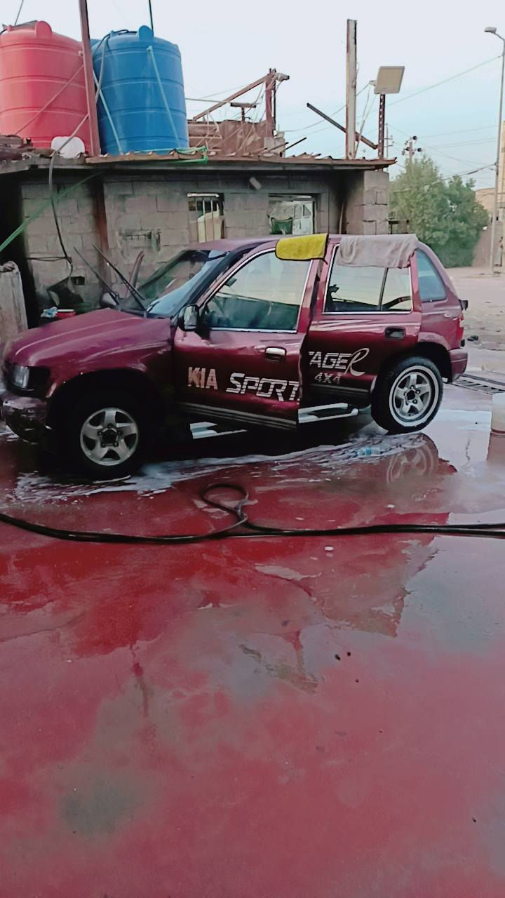 سلام عليكم مرخصه مدير الكروب سبورتج مديل ٩٣ رقم بقداد خصوصي سياره بلادي قطره سبق ما بيهه مكينه وكير وكسل كله مكفول تخم تاير جديد المامي جبلي مكان سياره مدينه الصدر قرب مطعم وليد السياره خير من الله السعر ٤٠ وبيهه مجال ***********اسياره بسمي تحويل ثاني يوم
