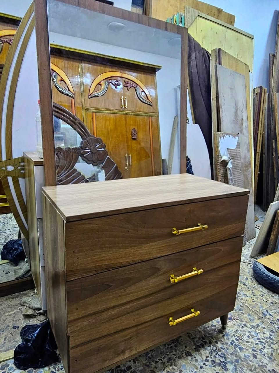 للبيع غرفه تركيه شبابيه كنتورها ابو ٦ ابواب وجرابي عدد ٢ وكومدي وميز تواليت غرفه نظيفه كلش السعر ٣٥٠ الف مكانها بغداد اكو كادر توصيل وشد بكروة الشراي راسل الصفحه


**إذا كنت صاحب هذا الإعلان وتريد حذفه لأي سبب، رجاءا أرسل رسالة إلى الدعم الفني**