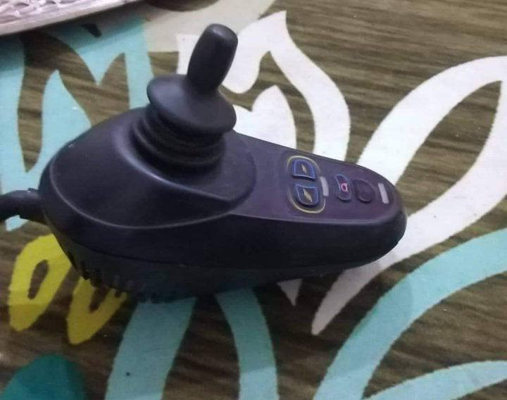 السلام عليكم يوجد لدينا انواع الادوات الاحتياطيه للكرسي الكهربائي مع خدمه توصيل كافه محافظات العراق ارجو مراسله واتساب او اتصال على رقم داخل الصوره الشخصيه


**إذا كنت صاحب هذا الإعلان وتريد حذفه لأي سبب، رجاءا أرسل رسالة إلى الدعم الفني**