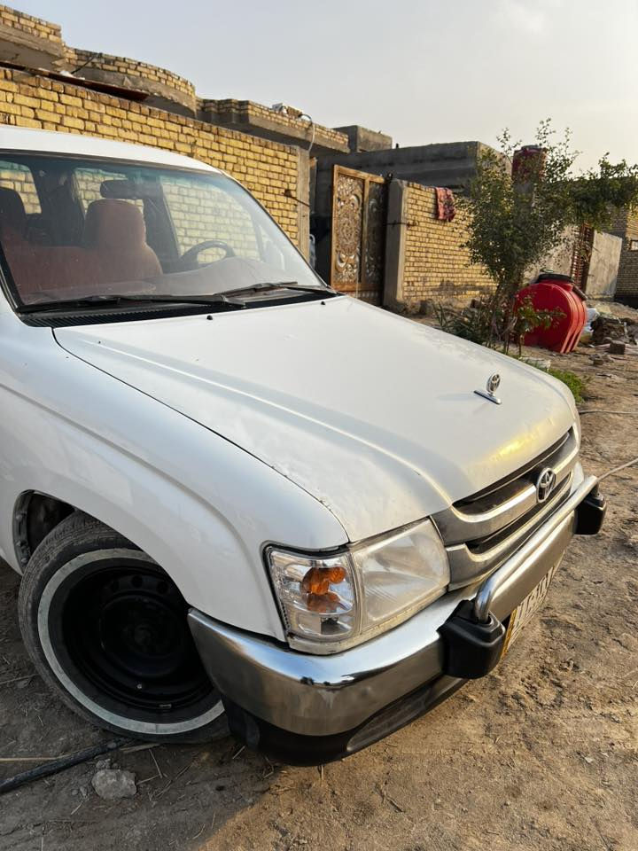 سلام عليكم سيارة جمره موديل 2004 كفاله عامة فقط الباب الخلفي مكينه كير شرط كارتون فقط الباب الخلفي فول مواصفات رقم السياره ناصريه مداور ثاني يوم مكان السياره الناصرية سعرها 105 بيها مجال قليل  رقمي ‭٠٧٨٣ ٧٨٠ ٦٩٨٧‬
