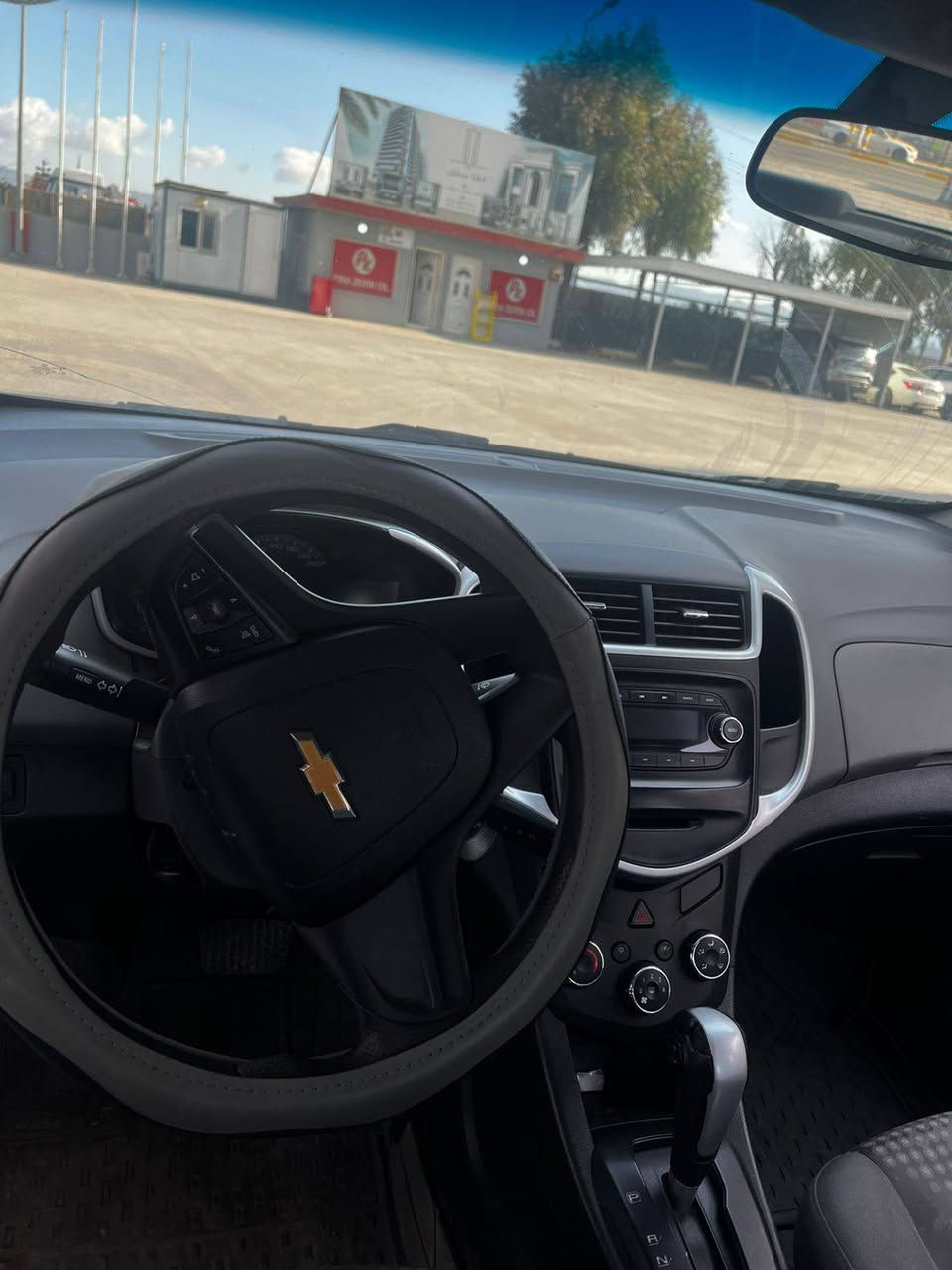 افيو 2019
سعر 73$.

 لون سلفر شكل جديد سيارة نظيفة قطعتين بخ فقط بدون دواخل وايرباك حجم محرك 16 وضع الشركة ماشية 210الف كيلومتر
سنوية جديدة لحد 2027
مكان سيارة زاخو 
سعر 73ورقة ومجال
*********** وتساب 
مكلف بالنشر ../ 
لا تبعث  طلب صداقه 
الطبات عندي مقبطه ادخل خاص
../ كل السيارات انزلها ستوري ../
