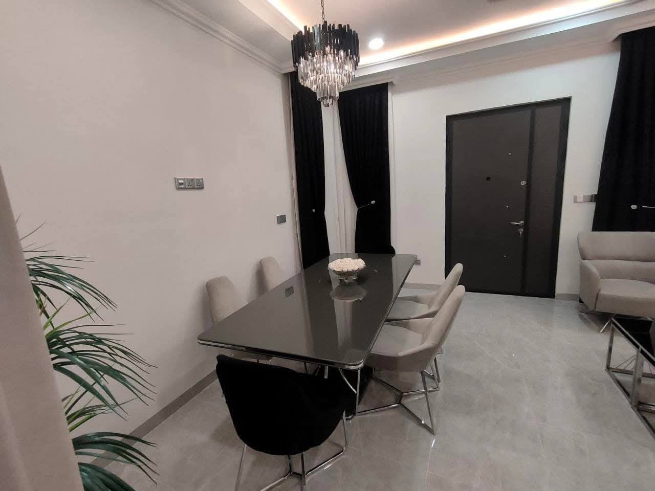 أضف لمسه فريده لمنزلك ..مهمتنا هو تحويل منزلك الى قطعه فنيه من السحر والجمال..    أستعن بنا لنخبرك بكيفية استغلال جميع المساحات الصغيره والكبيره أفضل أستغلال  .. 
مع مهندس الديكور //  عبدالرحمن المياحي //***********
☎️*********** 
-----------------------
العنوان ذي قار قضاء الفجر قرب حسينية الهواشم 
علاء غني لبيع مواد الديكور واللاصباغ
