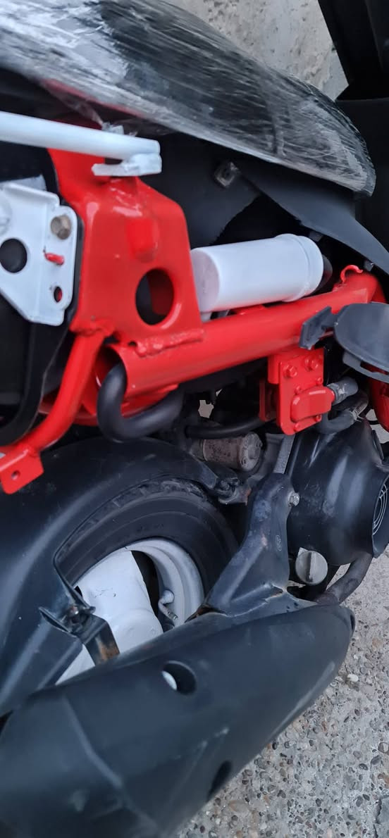 سلام عليكم 
ماكس مال لعب سلف وهندر نكرة مناقصهه شي بلاد بلاد سلف املح مكينه خرسه كلشش خرسه وناعمة شلعه معدل طياره
السعر 350 
مكاني الشعب 
***********
