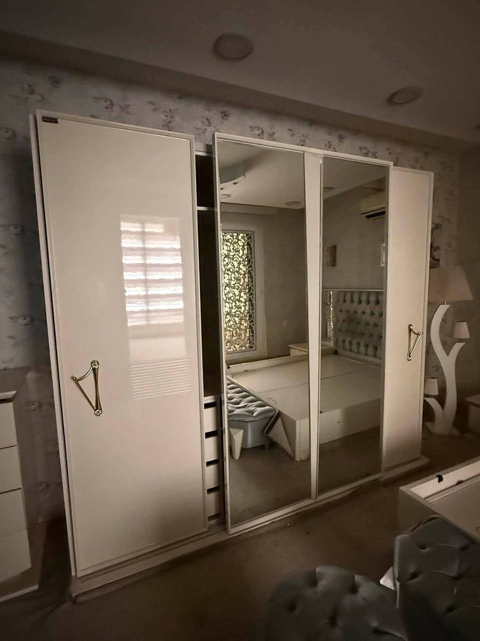 غرفه نوم ماركه صدف صبغ حراري 8قطع 7ورقات عنوان اربيل


**إذا كنت صاحب هذا الإعلان وتريد حذفه لأي سبب، رجاءا أرسل رسالة إلى الدعم الفني**