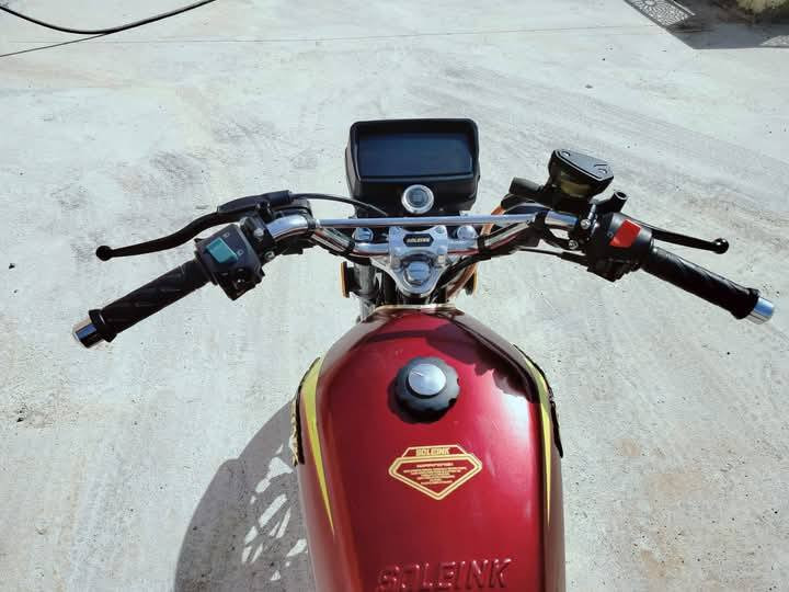 السلام عليكم ماطور سيفان سولنك موديل 25  ماناقصو شي بصمه تشغيل عن بعد
المكان ناحية القيارة قرية الحود 
السعر 700

‭***********
