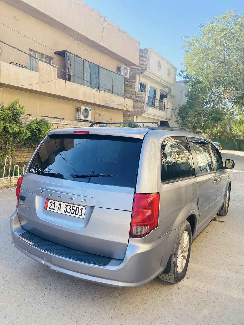 السلام عليكم
دوج كرفان 2016 للبيع او مراوس 
رقم سليمانية اجرة تحويل مباشر 
مواصفات عادية
ماشيه 235  
جاهزة بدون نقص 
ويل كب جديد 
صدر 
باتري 
جاهزة 
كراسي ملكي
صبغ حزام 
عنوان بغداد تاجيات 
للاتصال *********** واتساب 
السعر 118 وبيها مجال
