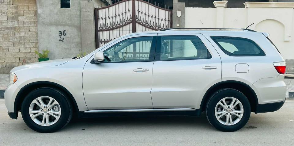 للبيع دورنكو 2012 خليجيه كلك كلك ادوات بدون كص حبل متومه شمالي مكفوله من كلشي محرك 8سلندر السعر 85 مكان الحبانيه ‭0781 780 8063‬
