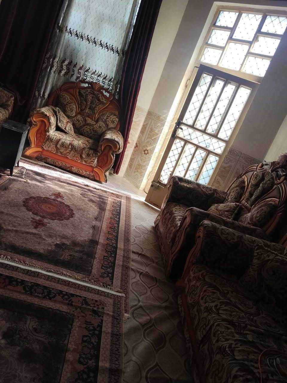 السلام عليكم تخم. 12 مقعد. جديد. سعره 375.وبي مجال بسيط مكان بابل للستفسار ***********
