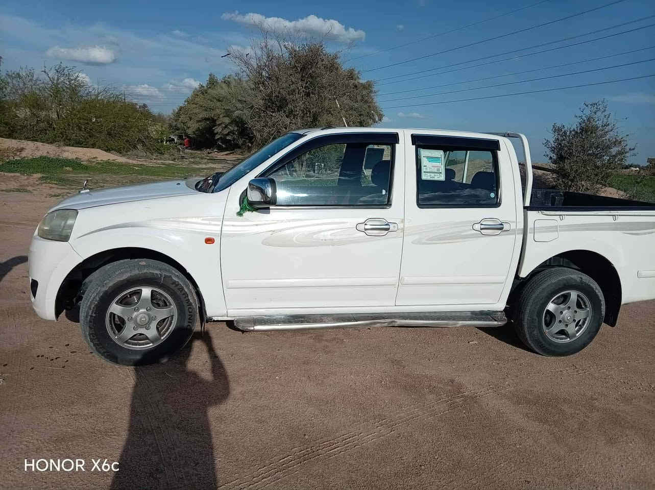 سلام عليكم  كريت ويل 2013للبيع كفاله عامه سياره جديده ونضيفه مامتعوبه سعر 75رقم رعيه ***********
