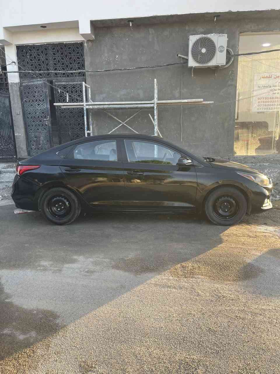 هيونداي اكسنت موديل 2019 أمريكي بغداد
سياره حلوه وجاهزه ولحادث موضح بل صور مكينه كير جديدات وبيها صيانه جديده حادثها جاملغ وقبق الجنطه محرك 1600 جيتي مكانها بغداد الغزالية سعرها 98$ وبيها مجال  للشراي ***********
