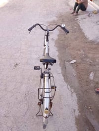 بايسكل للبيع بناتي حجم 26 بايسكل نضيف مال باله قبل شهر جبته من الباله ...