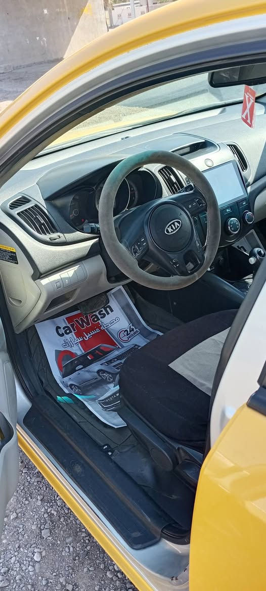 السلام عليكم ورحمة الله وبركاته
جمعة مباركة ورمضان كريم عل جميع انشاء الله 

كيا فورتي مديل 2013 

وارد امريكي 

كتلوك الشركة بعدة بيها 

ضرر فقط بنيد بدون دواخل 

لغد شاصي مكفولات 

صبغ جديد 

تخم تاير جديد 

تبريد ثلج 

صدر امامي 75%

السنوية ب اسمي 

مكاني بغداد جسر ديالى الجديد 

رقم الهاتف ***********

السعر 88
