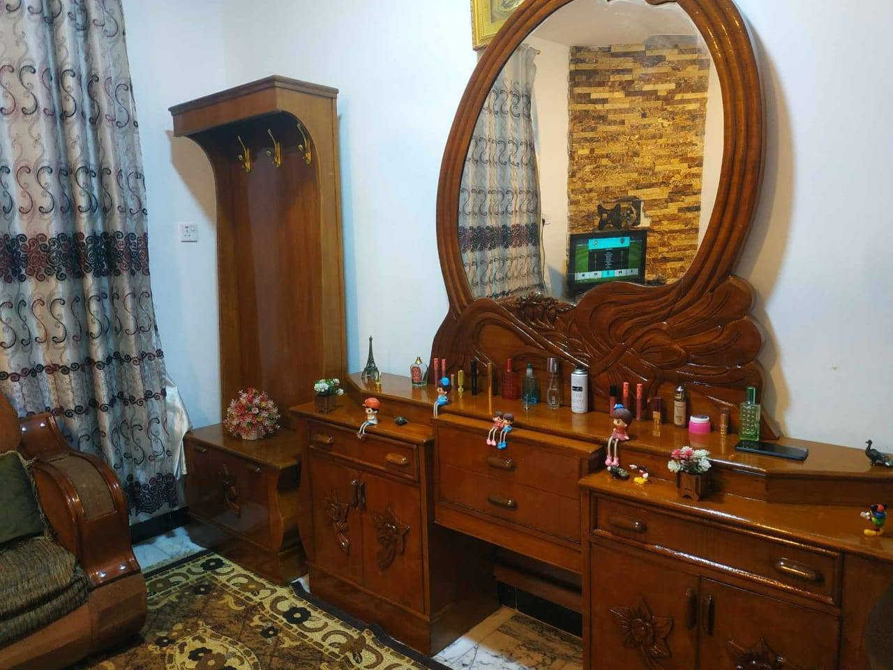 غرفه نوم مسعمله اخت الجديد صاج اصلي العنوان بغداد السعر مليون وربع وبيها مجال  للحجز مراسه خاص


**إذا كنت صاحب هذا الإعلان وتريد حذفه لأي سبب، رجاءا أرسل رسالة إلى الدعم الفني**
