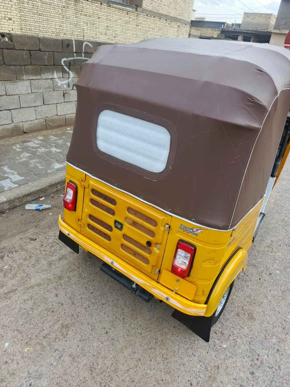 سلام عليكم تكتك للبيع موديل 2019 شهر 7 أوراق المصطفى تكتك جاهز خير من الله العنوان بغداد الكماليه السعر 4750 وبيه مجال الهاتف *********** ما متوجد ع خاص
