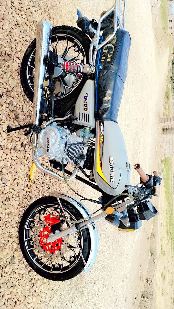 يا الله سلام عليكم دراجه للبيع سيفان موديل ٢٠٢٥مكفوله كفاله عامه دراجه بعده زيرو بصمات عن بعده كهربائيات كله شغالة مكفولة كفالة عامه دشبول كتروني بصماته عند بعد السعر ٧٥٠ وبيه مجال شراي يتصل وبيه خير ودلل الرقم ٠®.***********
