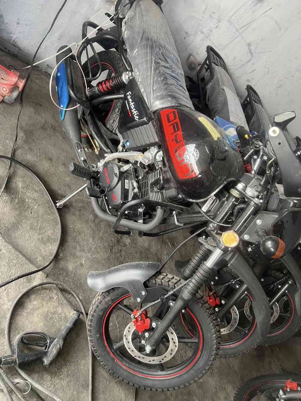 ياالله السلام عليكم
متوفر درجات دايوان. موديل 26 جبلي فقط 

توفر ب وراق السحب 

وتوفر رقم سلمانيه  جبلي. متوفر  خدمت توصيل 

 متوفر  جمله مفرد. تصل وتدلل *********** العنوان ديالى دلي عباس
