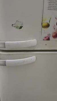 ثلاجه • نظيفة • حي المعلمين