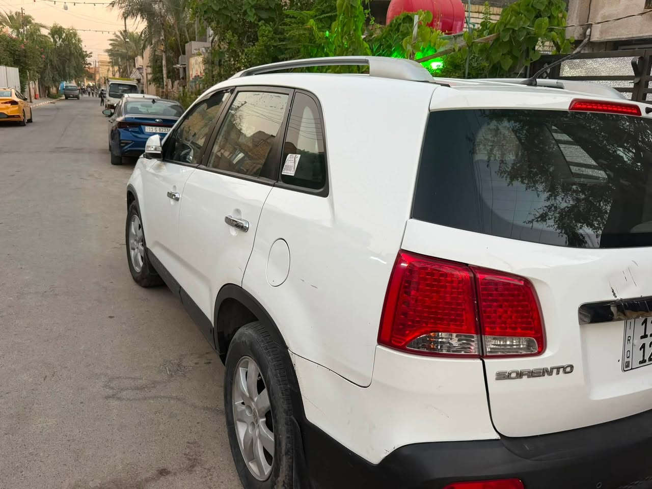 سورنتو مديل 13
خليجي مكفوله من ضربة 
مكينة 2400 دوش 4 سلندر 
7 راكب 
مواصفات عدى البصمه
تحكمات جهتين 
معدل 120 جرس 
اشاير مري 
مري شفط
تبريد 3 قطع 
زوج تاير جديد باتري جديد 
السياره خير من الله 
بيها رش صبغ فقط موضح بالسونار
رقم بغداد بأسمي
سعر 118$
*********** مكاني بغداد
