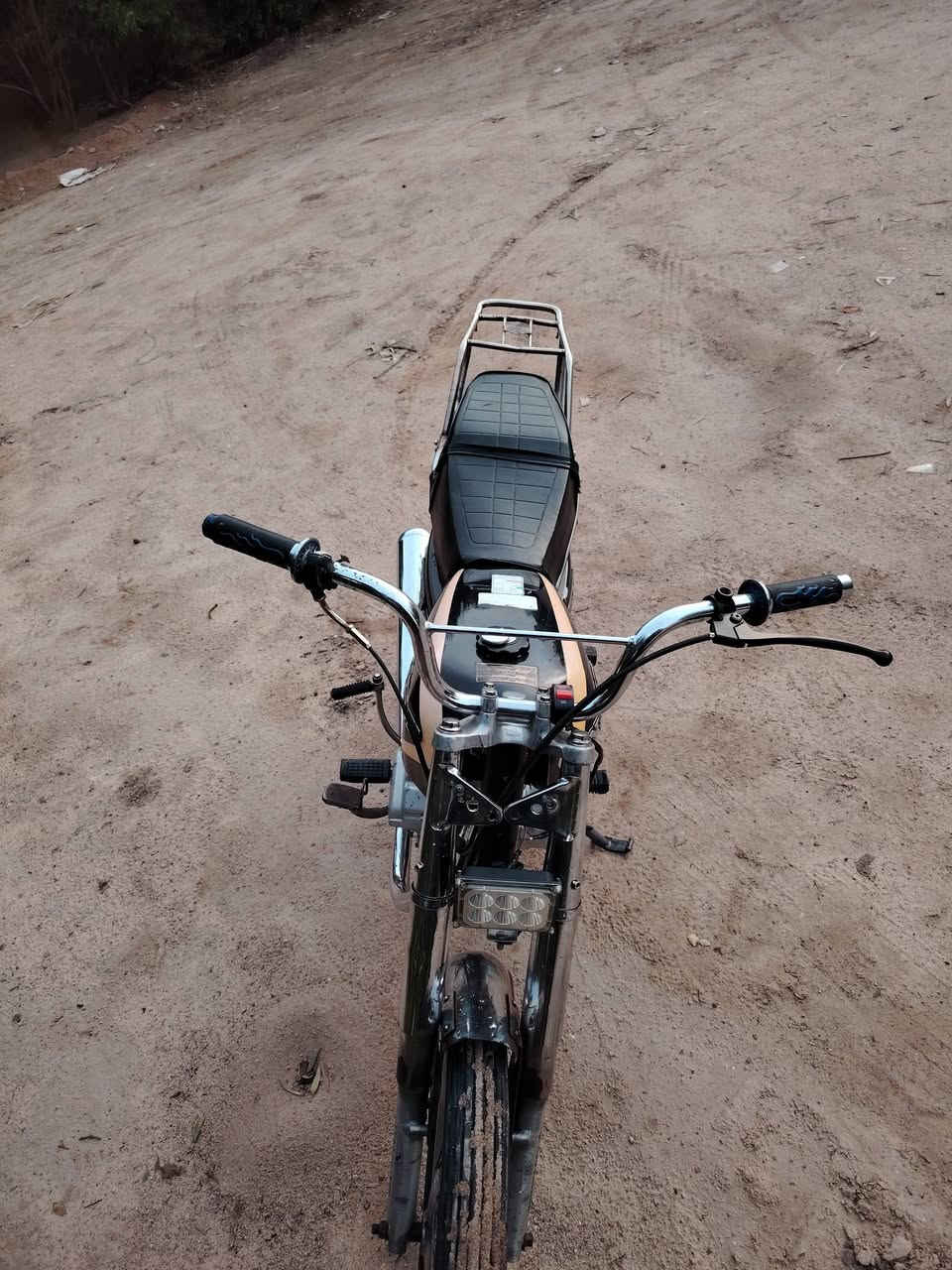 للبيع دراجه اربعه گير نامه كلك   موديل 21   دراجه فول مبدله ولفات 1.0 مكان الدراجه النجف ناحيه الحيدرية خان النص
السعر ب300 وببهة مجال
***********
***********
