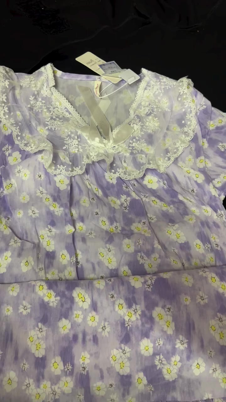 السلام عليكم متوفر تراك وشحله قماش يجنن بارد السعر. ١٢الف فقط


**إذا كنت صاحب هذا الإعلان وتريد حذفه لأي سبب، رجاءا أرسل رسالة إلى الدعم الفني**