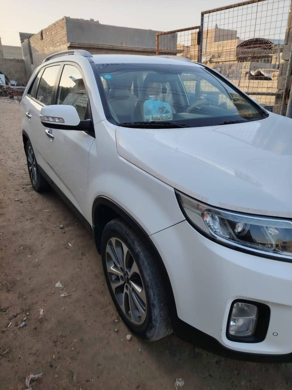 السلام عليكم سورنتو للبيع موديل ٢٠١٥ خليجي فول عدا البانوراما ٦سلندر ٣قطع تبريد ماشية ٩٠ الف مكفول كفالة عامة سيارة جديدة مال جناي على وضع الشركة باسمي تحويل ثاني يوم سعر ٢٢٠ بيهة مجال حك الجية
***********
