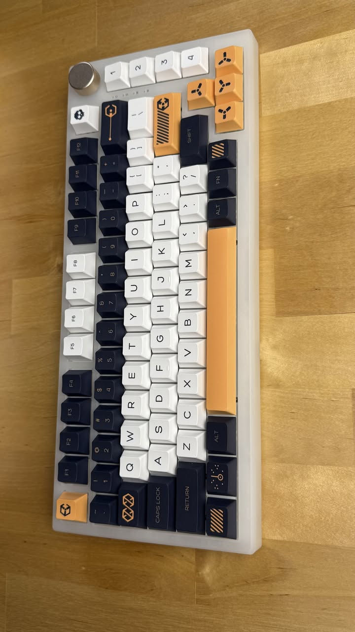 كيبورد ميكانيكي PRO

سويجات اصفر جيترون

كابس PBT

كازكيت ناومنت بولي ريثان

سعره 70 الف مع التوصيل وبه مجال بسيط


**إذا كنت صاحب هذا الإعلان وتريد حذفه لأي سبب، رجاءا أرسل رسالة إلى الدعم الفني**