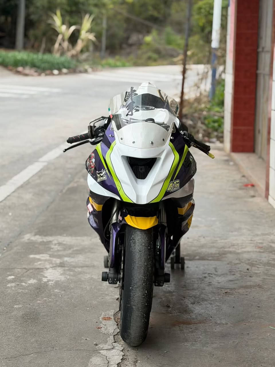 اقرا تفاصیل بعد راسلنی علی وتساب 
هلا بالربع
أنا أبيع دراجات بسعرها العالمي، مو بالسعر المحلي العراقي.
اللي يريد يشتري، يبعثلي رسالة واتساب فقط، أبدًا ما أرد على مسنجر ولا على الكومنتات.
ما عندي وقت أضل أكتب وأجاوب رسائل.

ترى هالمواتر سعرها ثابت، ماكو فصال ولا تنزيل بأي شكل.

وبكل احترام، هالمواتر نظيفة:
لا مفكوكة مكينة، ولا متلاعب بيها، ولا صاير إلها حادث، ولا بيها أي مشكلة.

أنا ما عندي أي نية أبيع لتاجر أو واحد يريد يتاجر بيها،
أنا أحب أبيع للفقير أو للشباب فقط.

وأنا تاجر، فاللي عنده مشاكل قومية أو سوالف زايدة لا يتواصل وياي.

واللي دا يحچي وياي اليوم، ثقوا كلامي:
إذا مو هسه تشتري، باچر أو بعد شهر، شهرين، ثلاث، أو حتى سنة،
بالنهاية راح ترجع وتشتري مني.

وإذا أنا اشتغلت شهر أو شهرين أو ثلاثة،
اعرفوا أني أشتغل صح وما أشتغل فِيل.

وأأكد لكم:
ساموراي سكيل أقوى بكثير مما تتصورون 🔥
Yamaha R6 
2011
38ورقە
کفرات-موزین موجمیل

⸻

✅ ضمان محرك وقير – بدون أي حادث
✅ الدراجة موجودة خارج البلد

🚢 مدة الوصول إلى السليمانية:
⏳ من 45 إلى 90 يوم بعد الدفع

📞 أرقام التواصل:
 • ***********
 • ***********
 • ***********

‎📢 تنويه مهم:
أعزائي الكرام، جميع الدراجات النارية الموجودة خارج البلد تصل خلال 45–90 يوم.

أعتذر إن كانت هذه المنشورات قد سببت إزعاجاً أو مشاكل لبعض الأشخاص 🙏

💼 لمن لديه شركة نقل في الصين أو اليابان:
يمكنني إرسال الدراجة النارية مباشرة إلى شركتكم،
✔️ جميع الدراجات بأسعار أرخص
💰 اقل : 500$ فقط
وبالمناسبة، الأسعار حقيقية وصحيحة.

أعلم أن بعض الناس تفاجأوا من الأسعار،
وأؤكد لكم بإذن الله سأحاول جعلها أرخص قدر الإمكان 🤝

🌹 شكر خاص لإدارة الكروب

🎥 تابعونا على تيك توك:
‏👉 https://www.tiktok.com/@madeinjapan919
‏👉 https://www.tiktok.com/@samuraiskill1

📌 يمكنكم متابعتي على تيك توك لمشاهدة أحدث الدراجات
